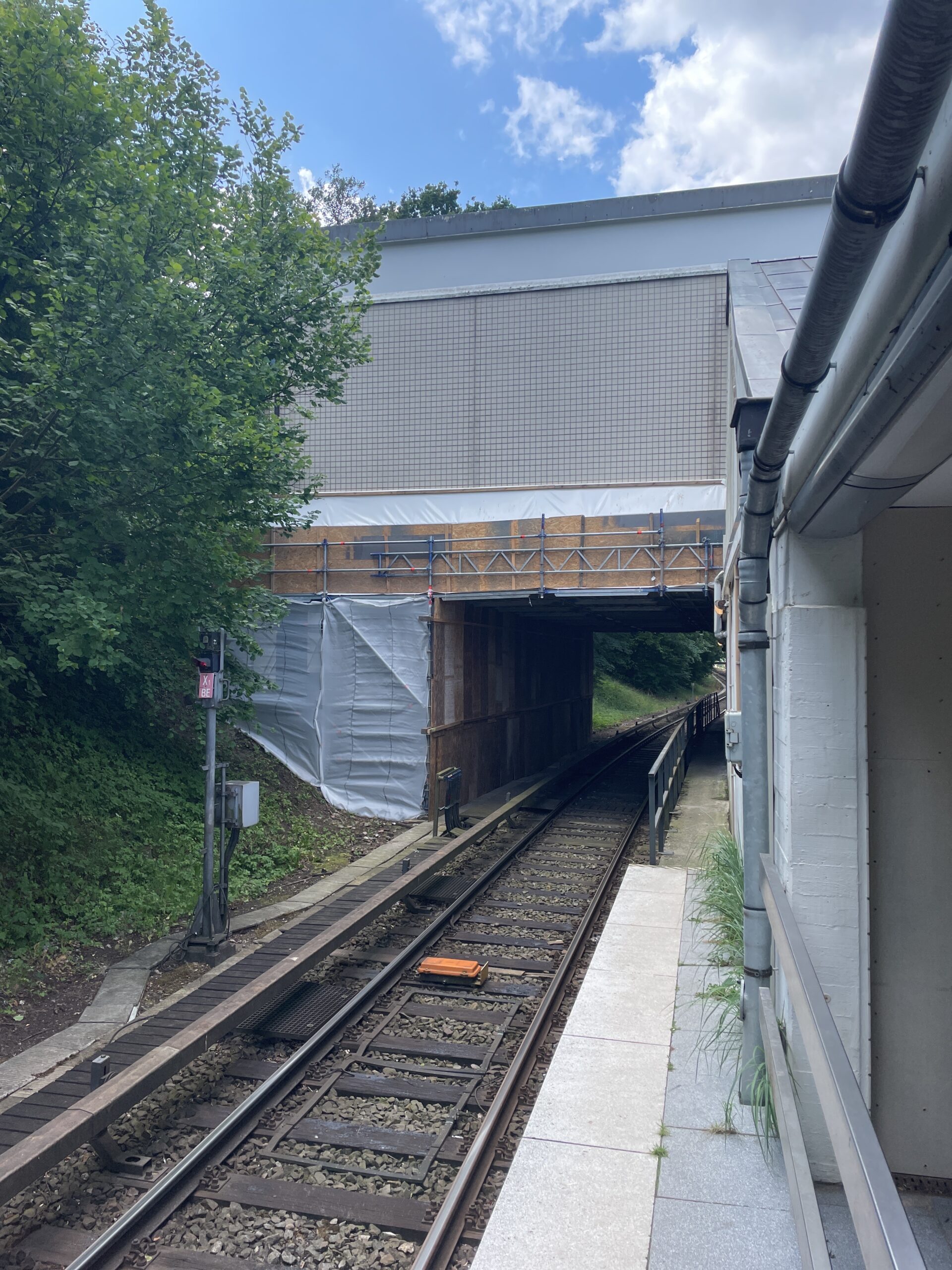EB-Ingenieur-Haltestelle-Berne-Uebergangskonstruktion-1